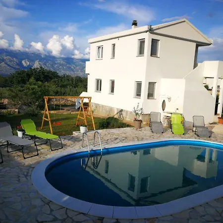 Dom wakacyjny Holiday Zdenka-with Pool *